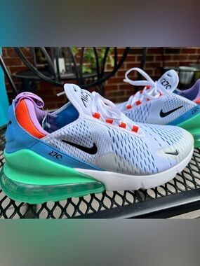 Nike Air Max 270 Size 8 Men UK 7